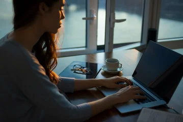 Agent commercial en SASU : avantages et démarches
